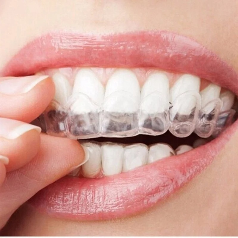 مكافحة الشخير صريف الأسنان الن - مراجعة Teeth Whitening Retainer وسعره